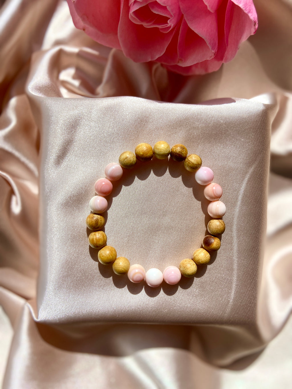 Palo Santo & Pink Conch Shell Bracelet